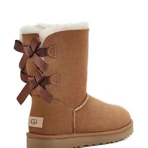 UGG AUSTRALIA Chestnut Bailey Bow II Boots